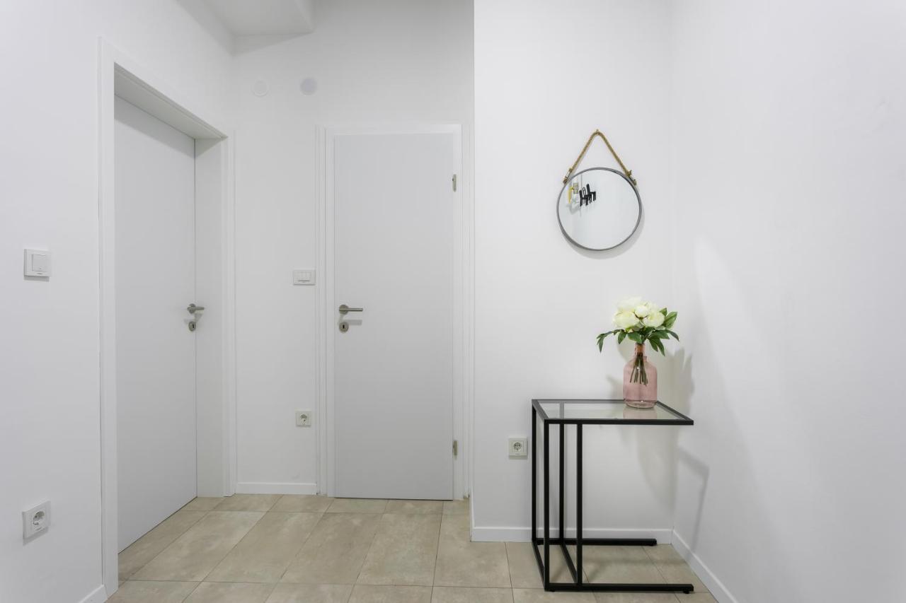 Go2Zagreb Chick Apartment Private Parking Available Exterior photo